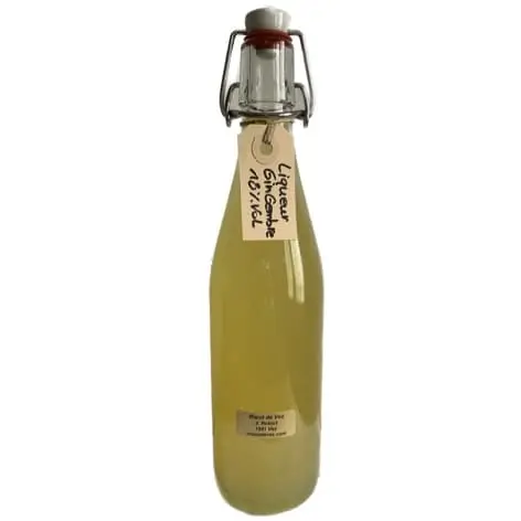 Bouteille de liqueur au gingembre