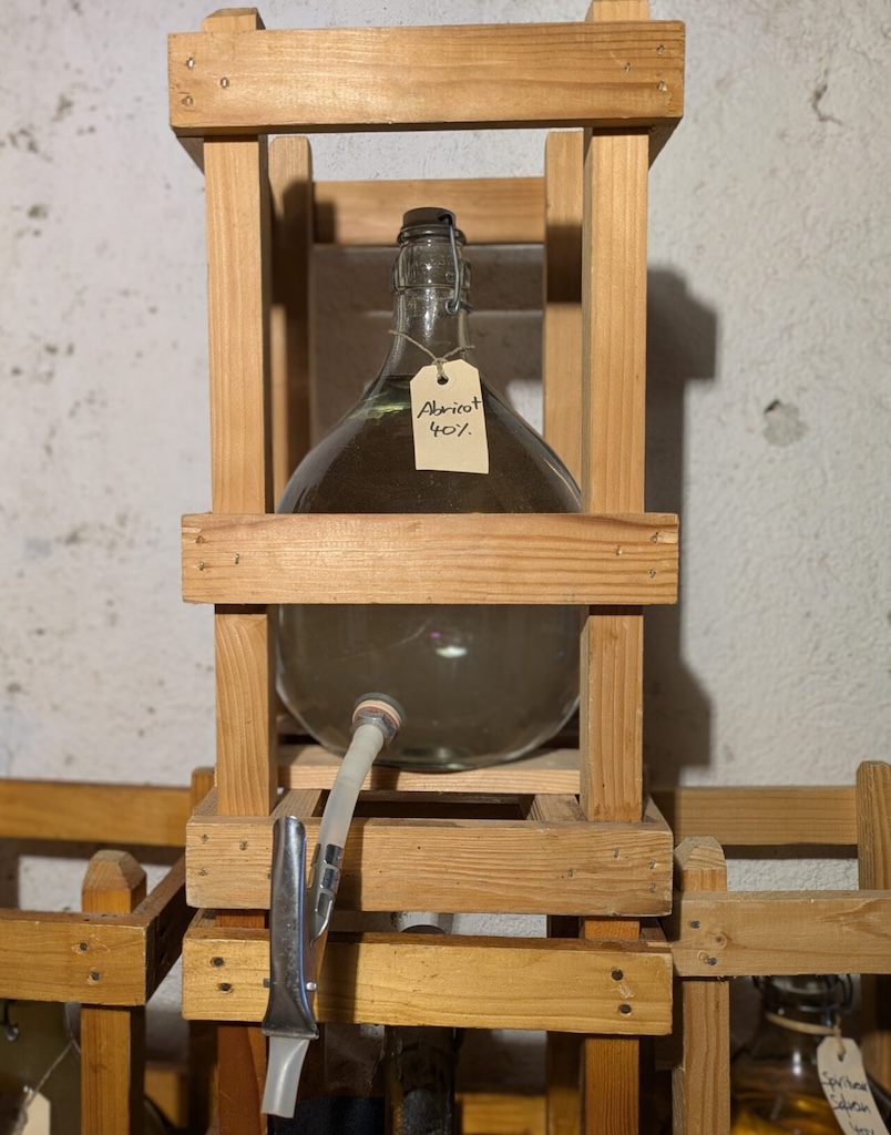 Dame-Jeanne 5 litres eau-de-vie 1 Dame-Jeanne eau-de-vie remplie